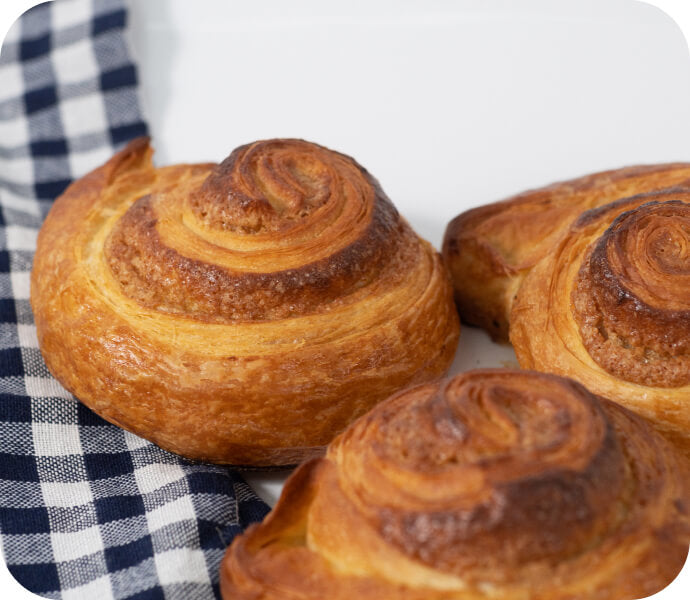 CINNAMON ROLL